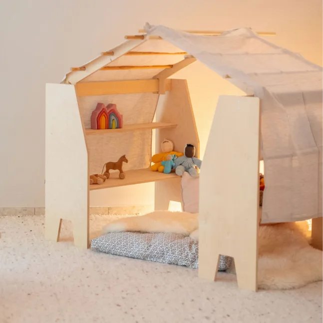 Spielständer.Holz.Shizu.Mit Stoffdach.Grimms.Woodchuck