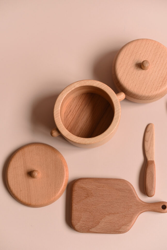 Spielküchen Zubehör aus Holz von Tateplota
