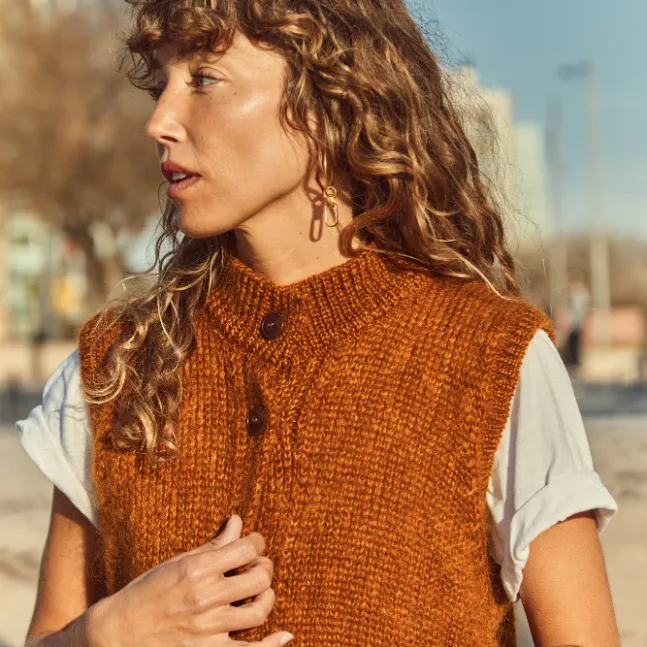 Ärmelloser Cardigan aus Mohair und Seide in Amber von L'envers