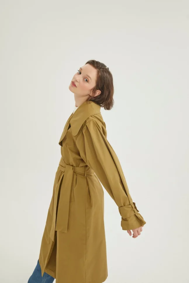 Manteau en coton H05 vert olive par Saerade