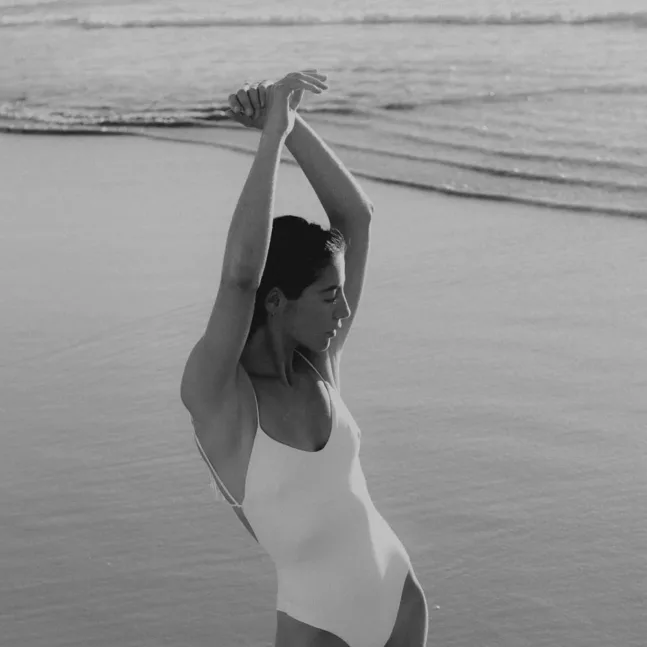 Aridane eco swimsuit in Foam und Black von NOW_THEN