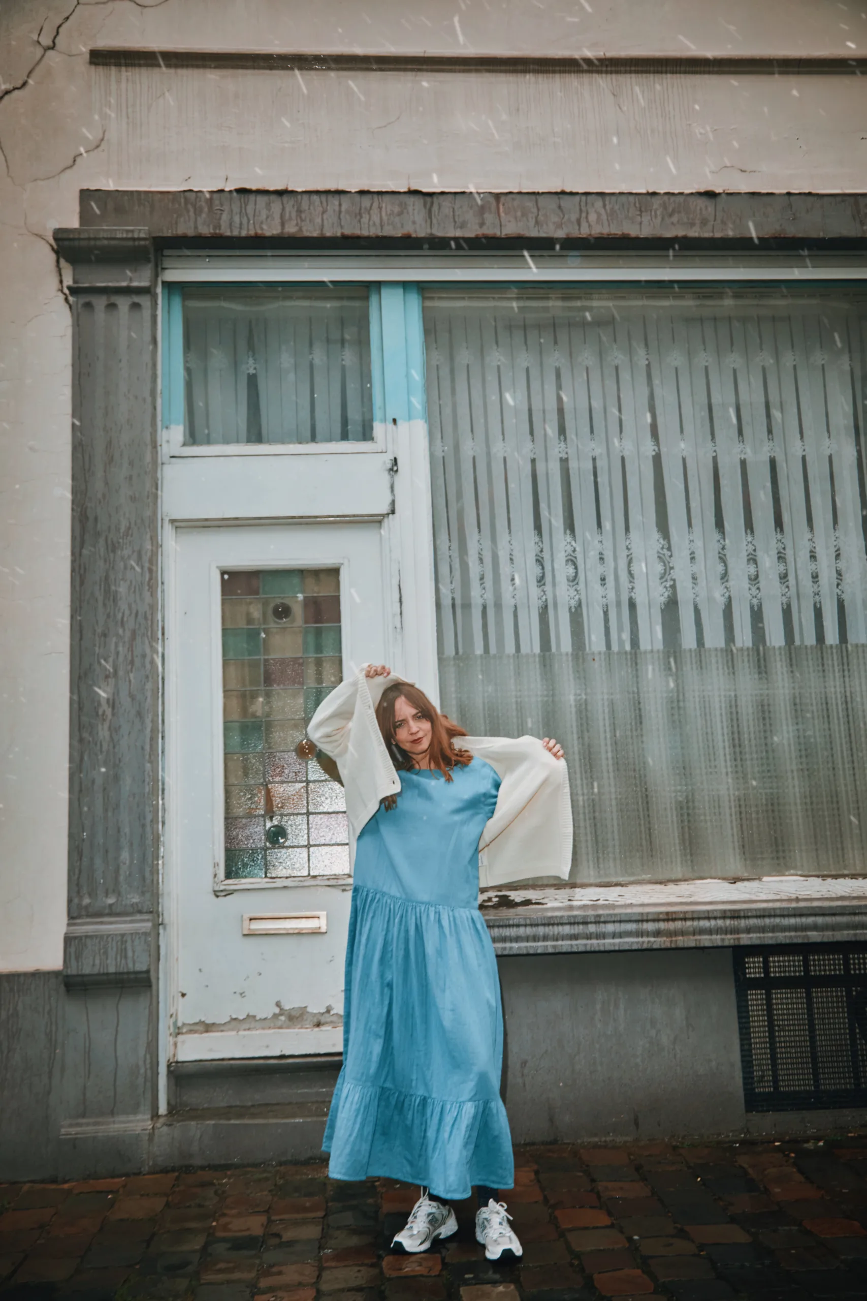 Edited with Lens Distortions v6.8.1 PETALE Cardigan in Ivory, Scarlett Red und Mist von poudreorganic