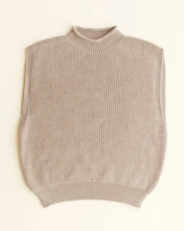 VEST HELLE SAND HVID