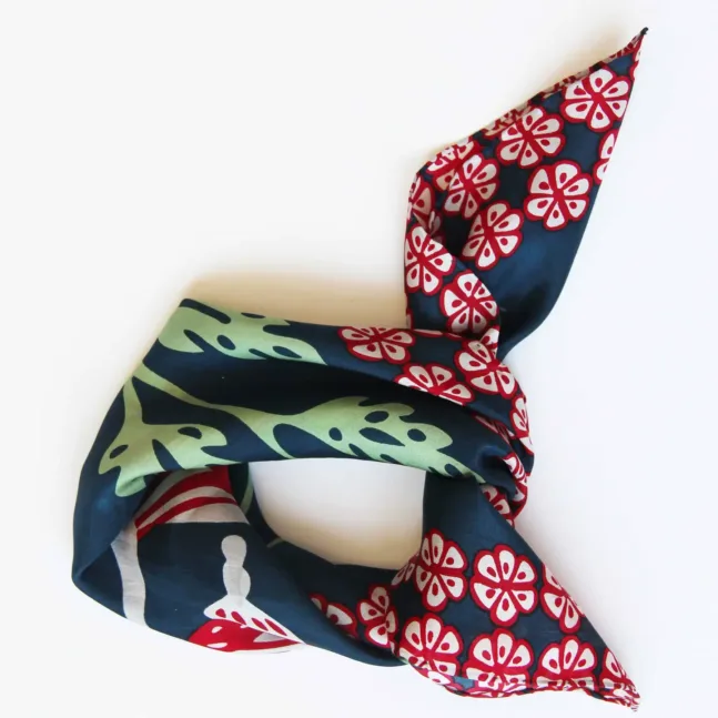 Mini-Seidenschal in Alice Marine Navy von Les Belles Vagabondes