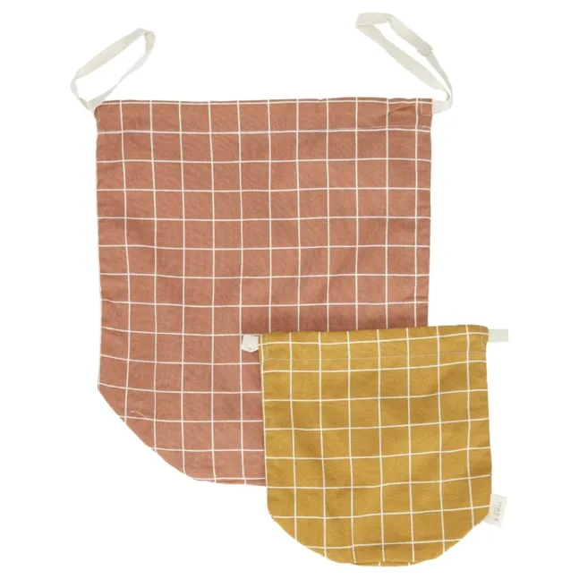 Le pack polyvalent MultiBag de 2 pièces comprend un petit et un grand sac, parfaits pour tous ceux qui souhaitent renoncer au plastique au quotidien.