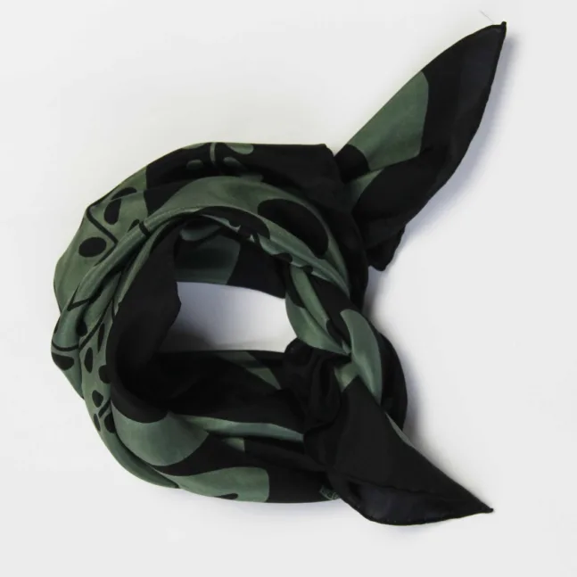 Mini-foulard en soie par Les Belles Vagabondes
