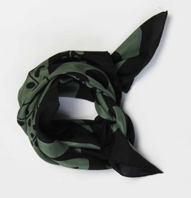 Mini-foulard en soie par Les Belles Vagabondes