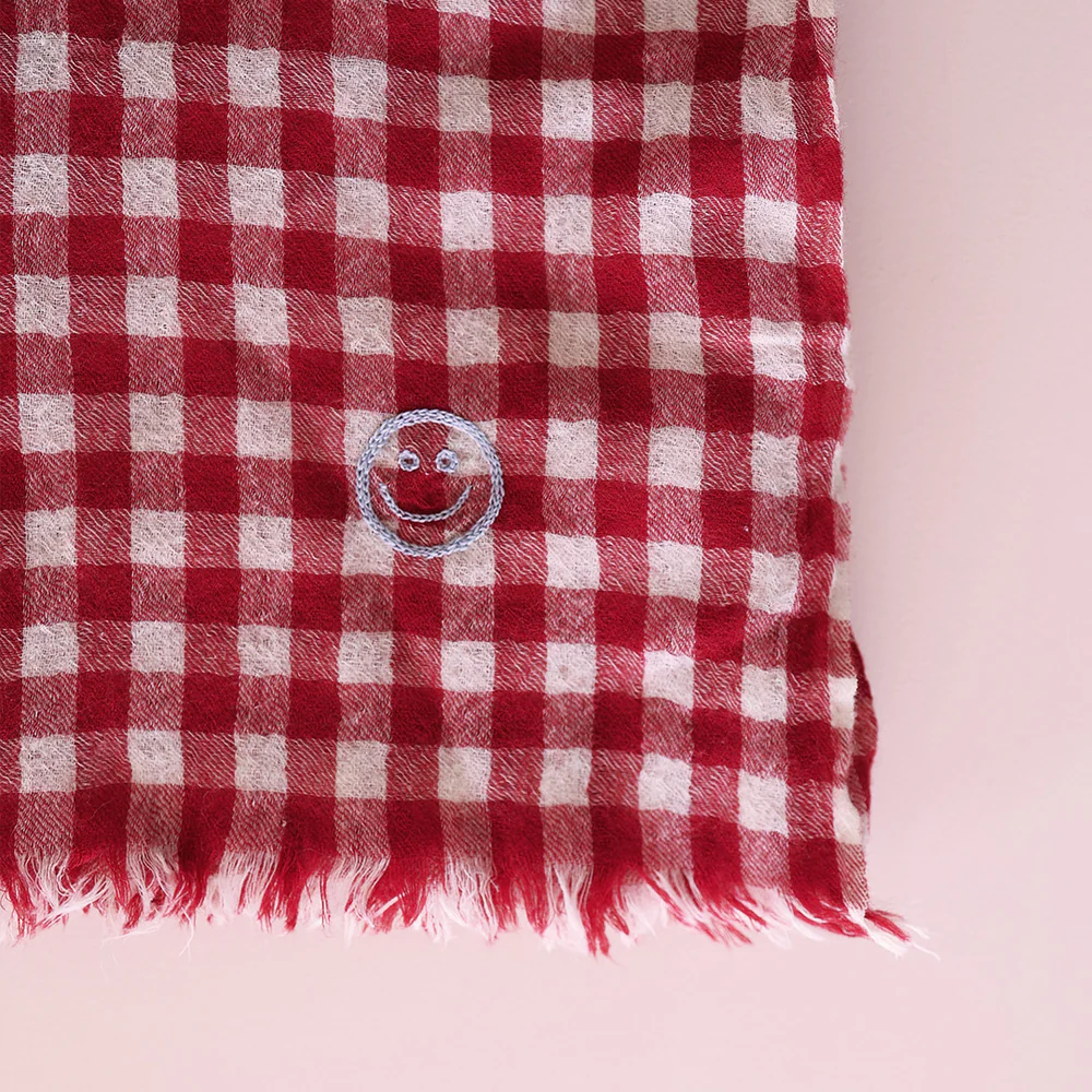 LP-2791-Check-Amore-Wolle-Schal-Woolen-scarf-Lili-pepper-1 Schal aus reiner Wolle im roten Karo von Lili Pepper