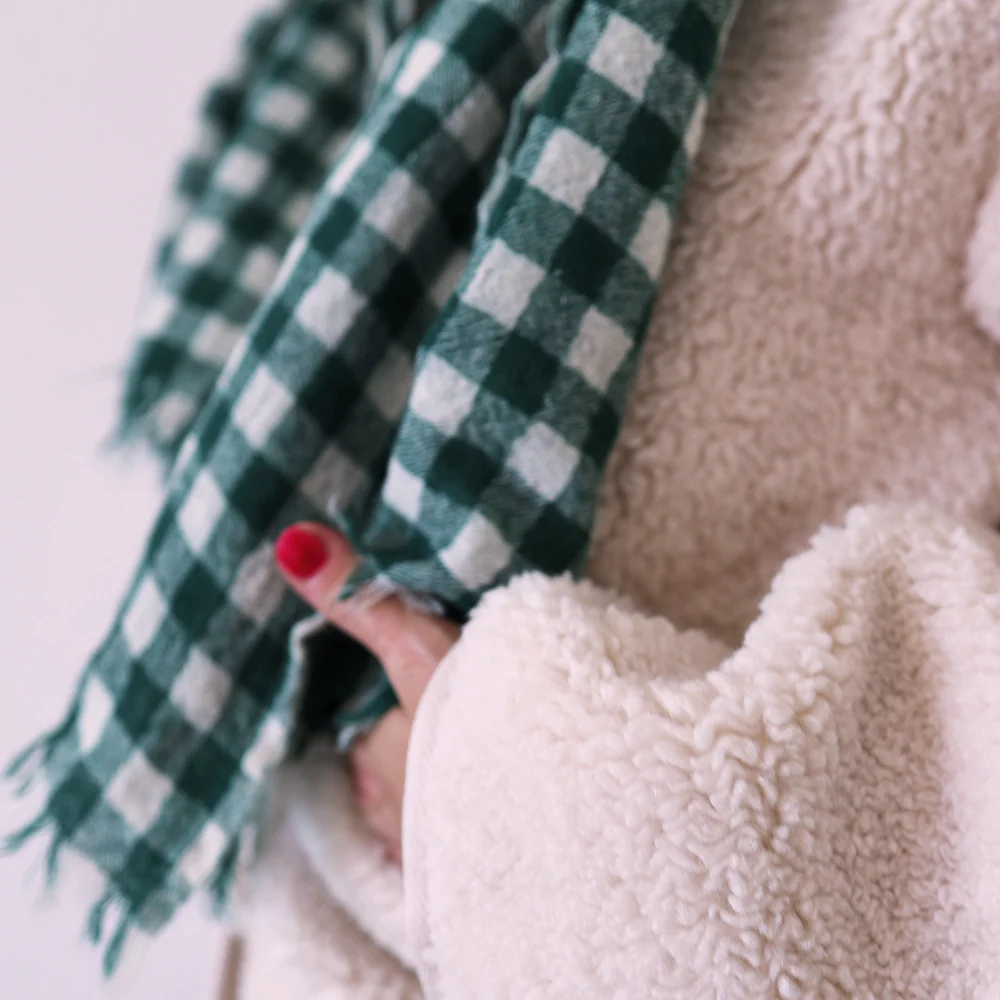 LP-2792-Check-Forest-Wolle-Schal-Woolen-scarf-Lili-pepper-3 Schal aus reiner Wolle im grünen Karo von Lili Pepper